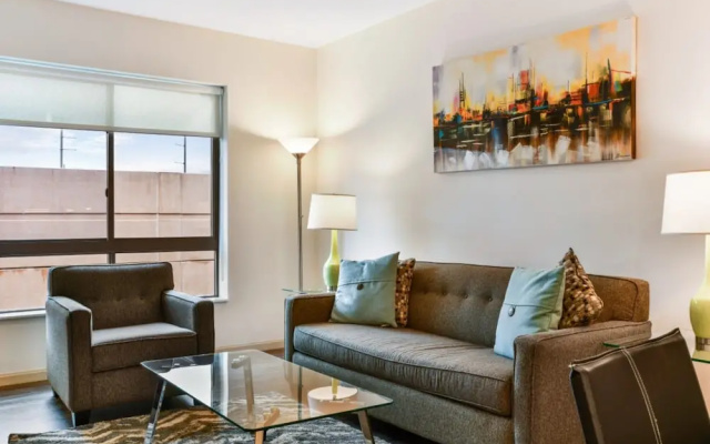 2 Bedrooms Luxury Apartment