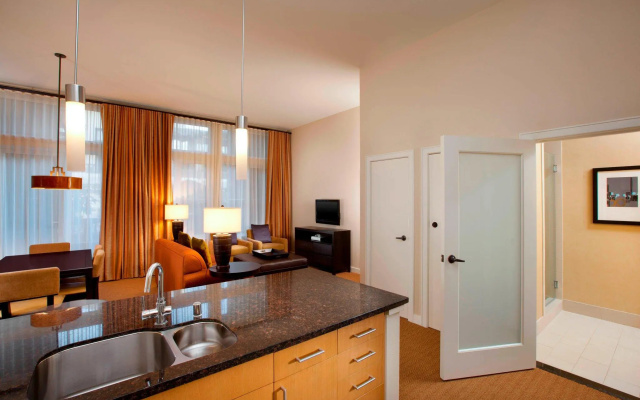1 Bedroom Premium Double Suite