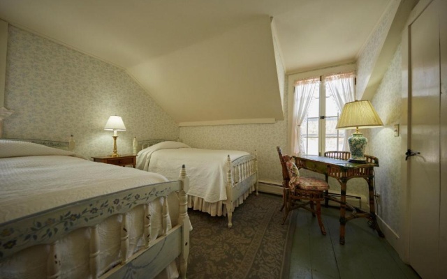 2 Bedrooms Suite