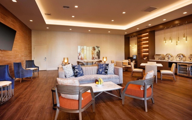 Double Club Suite