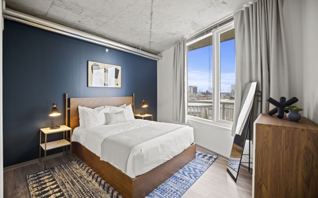 Studio with balcony and with city view