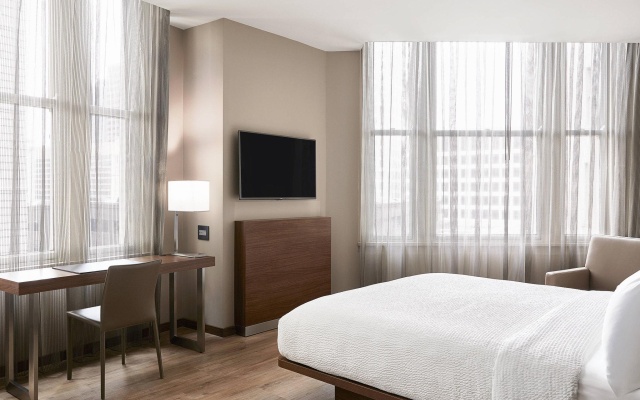 Standard Double room with city view
