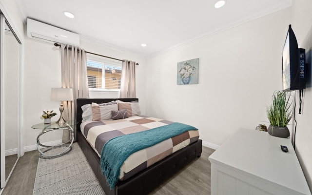 Comfort room