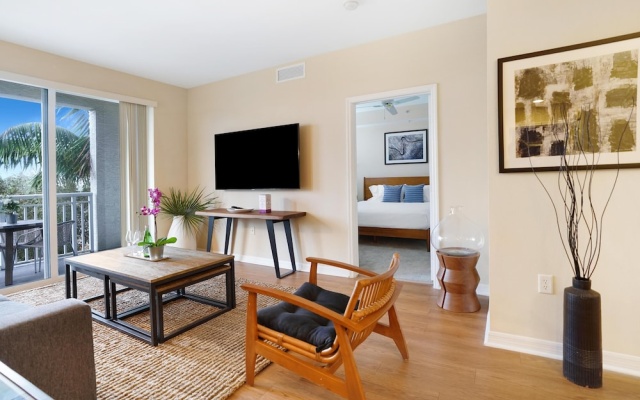 2 Bedrooms Premium Apartment with balcony and with city view