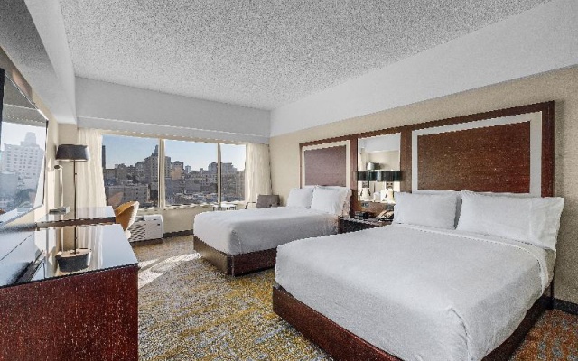 Standard Twin room with city view