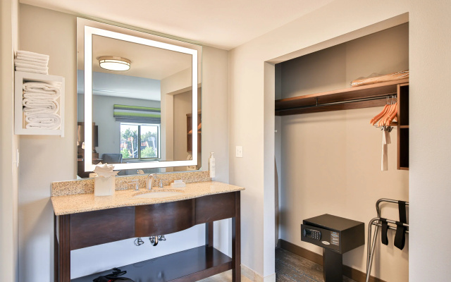 Double Suite