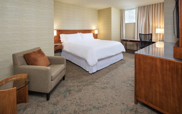 Grand Double room with city view