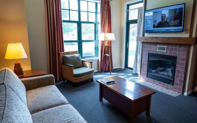 2 Bedrooms Standard Suite