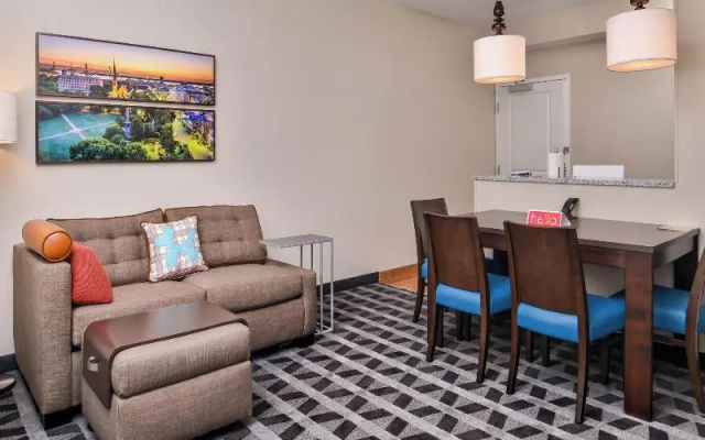 Quadruple Suite
