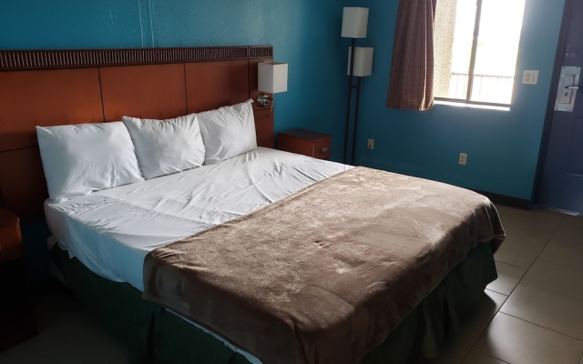 Suite with water view