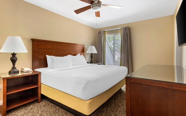 3 Bedrooms Twin Suite