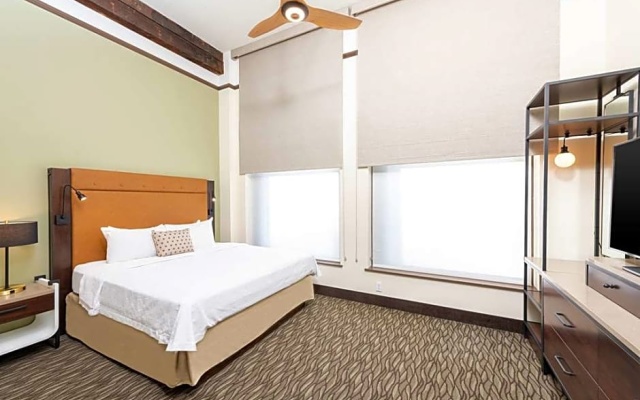 1 Bedroom Premium Double Suite