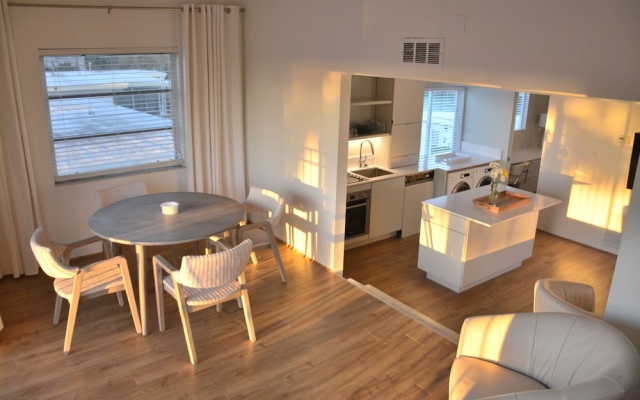 2 Bedrooms Bungalow