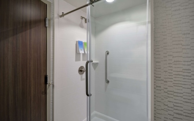 1 Bedroom Suite