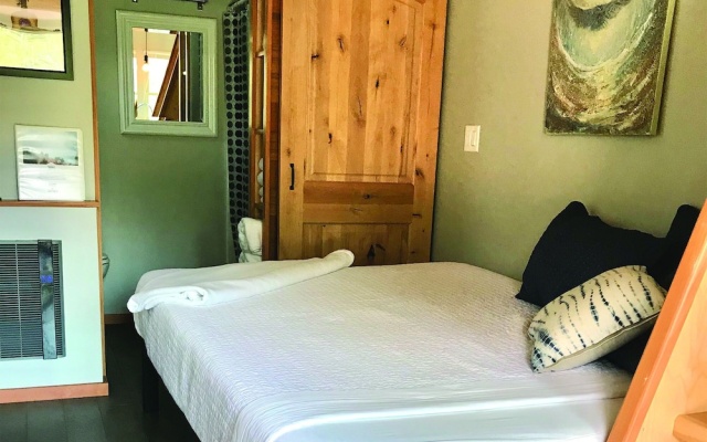 Deluxe Quadruple room with park view