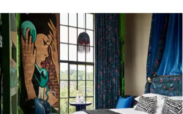 Standard Double room with view