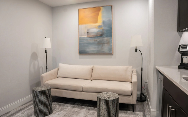 Quadruple Suite