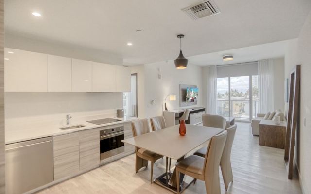 1 Bedroom Standard room with partial ocean view