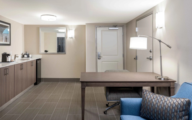 Double Suite