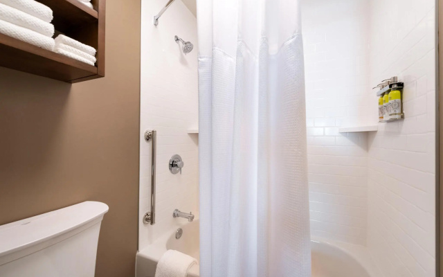 1 Bedroom Double Suite