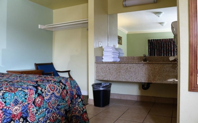Economy room