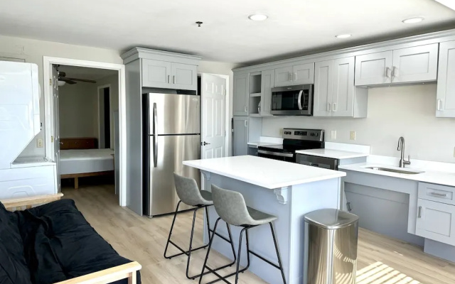 1 Bedroom Suite