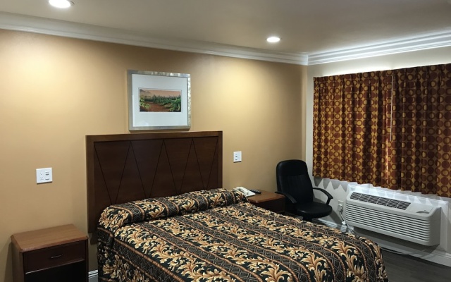 1 Bedroom Standard Single room with courtyard view