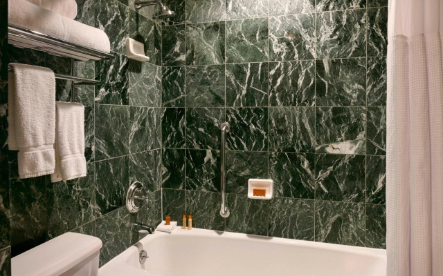 1 Bedroom Double Suite