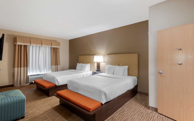 Quadruple Suite