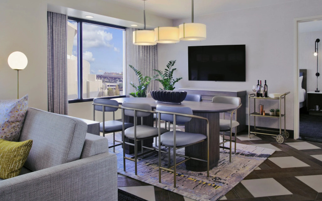Double Suite
