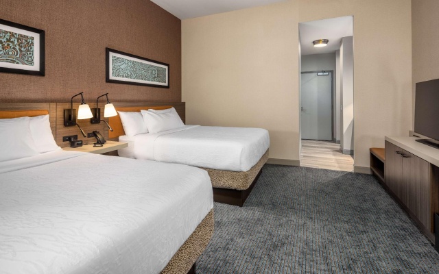 Quadruple room with city view