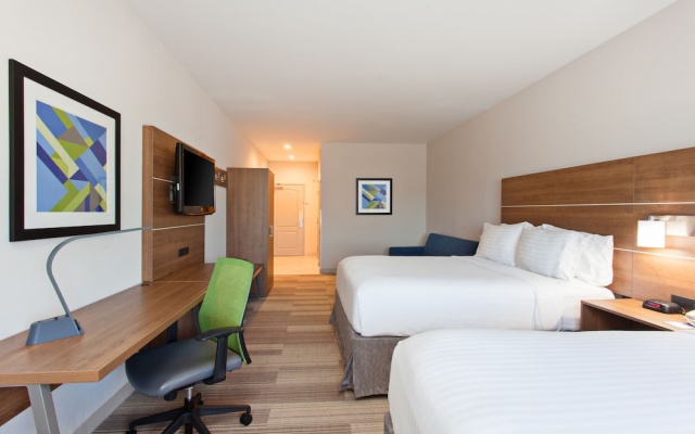 Suite with balcony