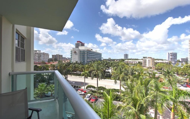 2 Bedrooms Deluxe Apartment with city view