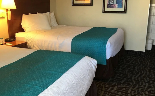 Standard Quadruple room with balcony
