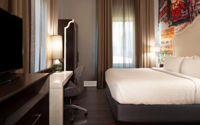 Standard room with view