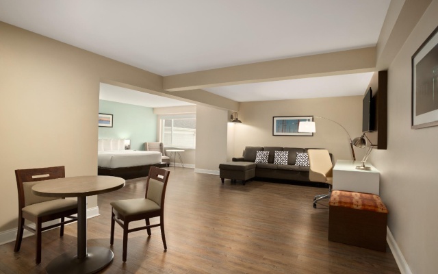 Double Suite