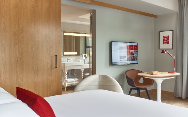 2 Bedrooms Grand Suite with river view