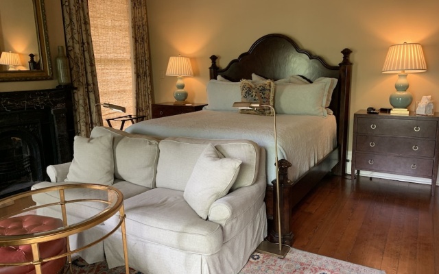 Suite with balcony
