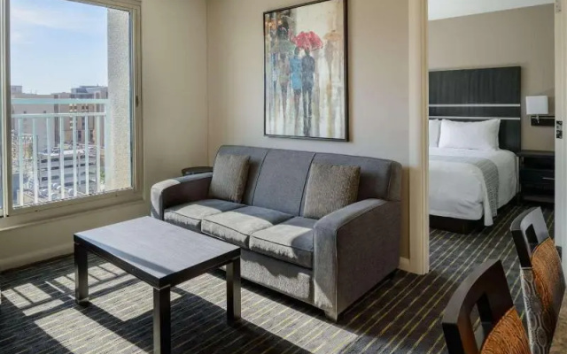1 Bedroom Apartment with balcony