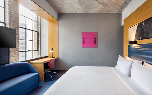 Aloft Double room