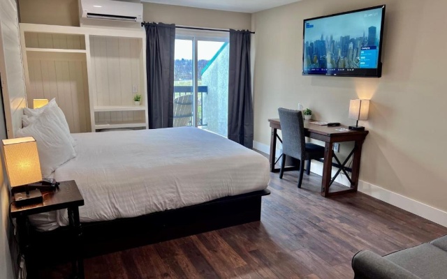 Standard room with balcony
