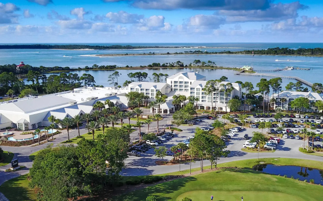 1 Bedroom Suite with golf view