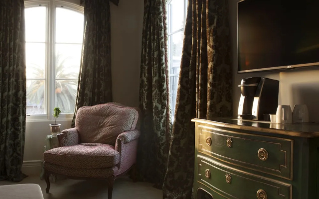Double Suite