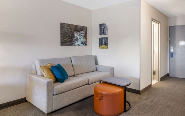 Double Suite