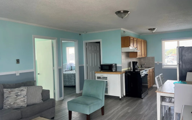2 Bedrooms Apartment beachfront