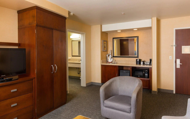 Double Suite