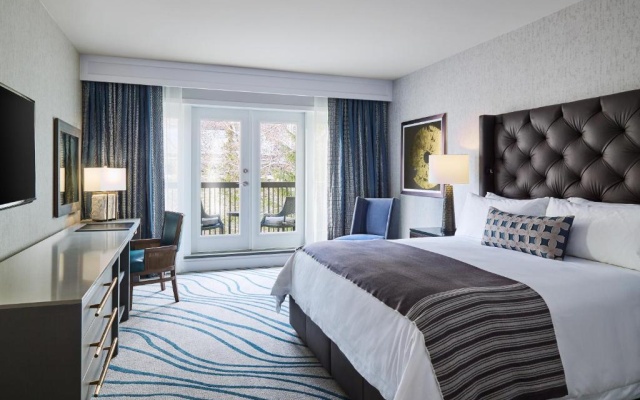 Room with mountain view
