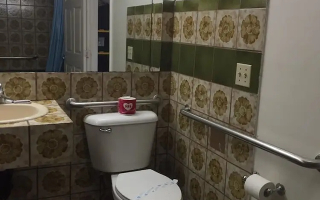 Economy room