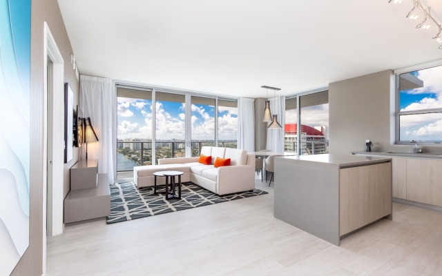 3 Bedrooms Luxury Suite with partial ocean view