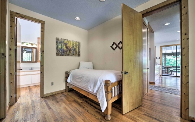 3 Bedrooms Cottage with balcony
